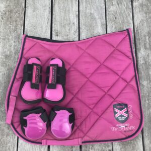 Zadeldoek met bijpassende beenbeschermers
